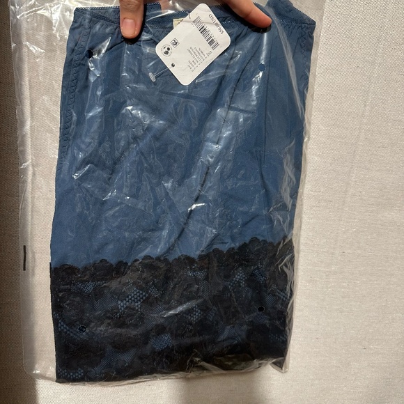 NWT Intimately Free People Party Crashers Half Slip - size S - Picture 3 of 3